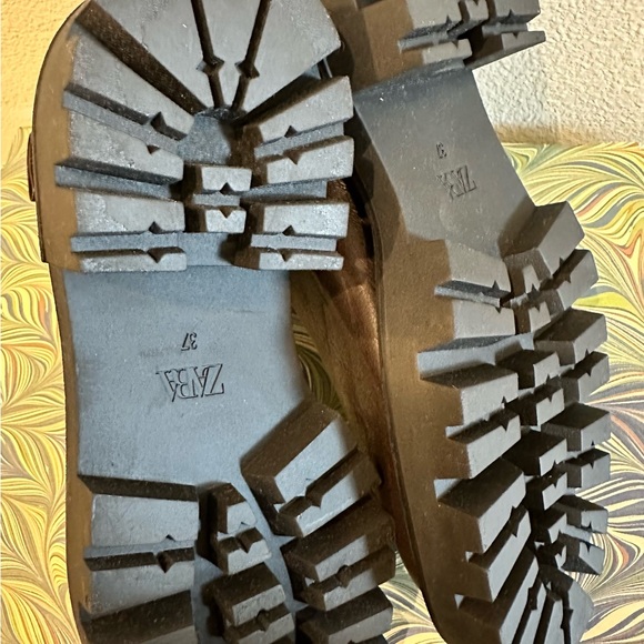 Zara NWT Wine brown leather Chelsea Boots - Picture 6 of 7